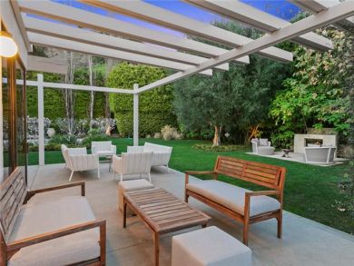 Malibu Luxury Rental Sleeps 12 Guests.